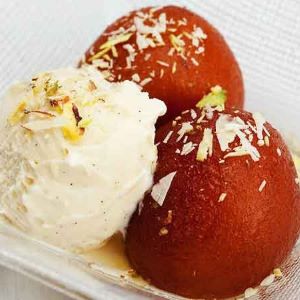 Gulab Jamun with Ice Cream